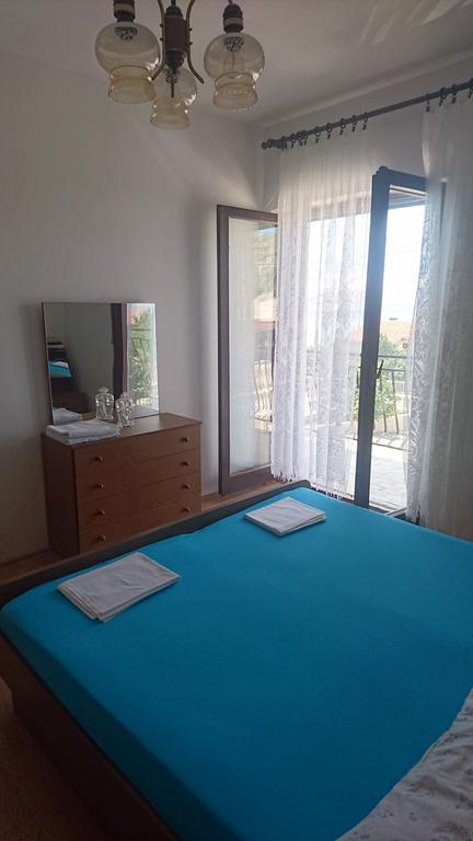 סנג' Apartment Leona מראה חיצוני תמונה