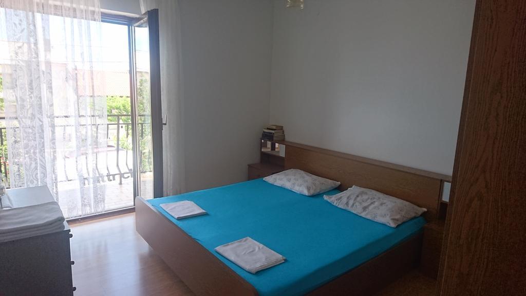 סנג' Apartment Leona מראה חיצוני תמונה