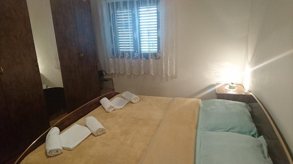 סנג' Apartment Leona מראה חיצוני תמונה