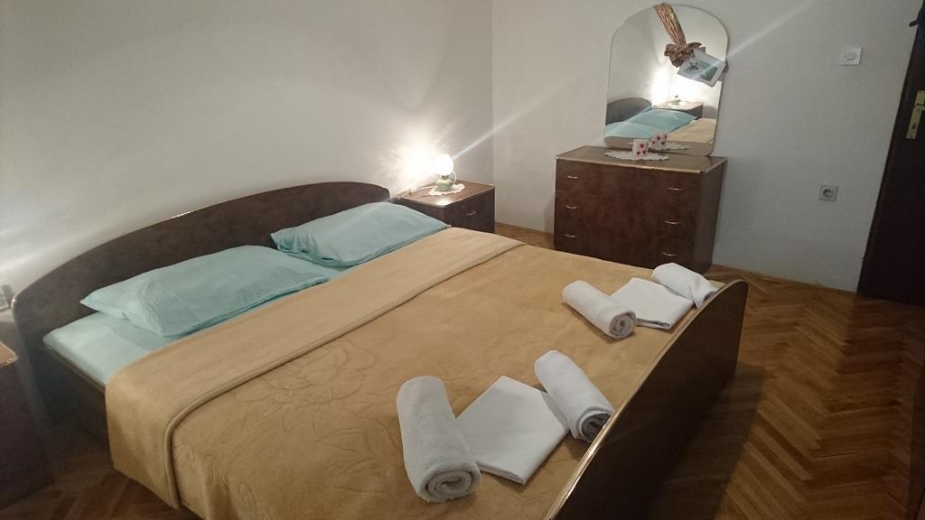 סנג' Apartment Leona מראה חיצוני תמונה
