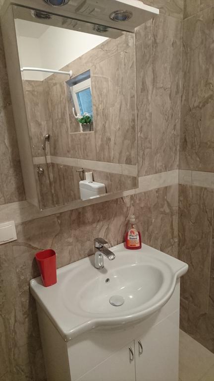 סנג' Apartment Leona מראה חיצוני תמונה